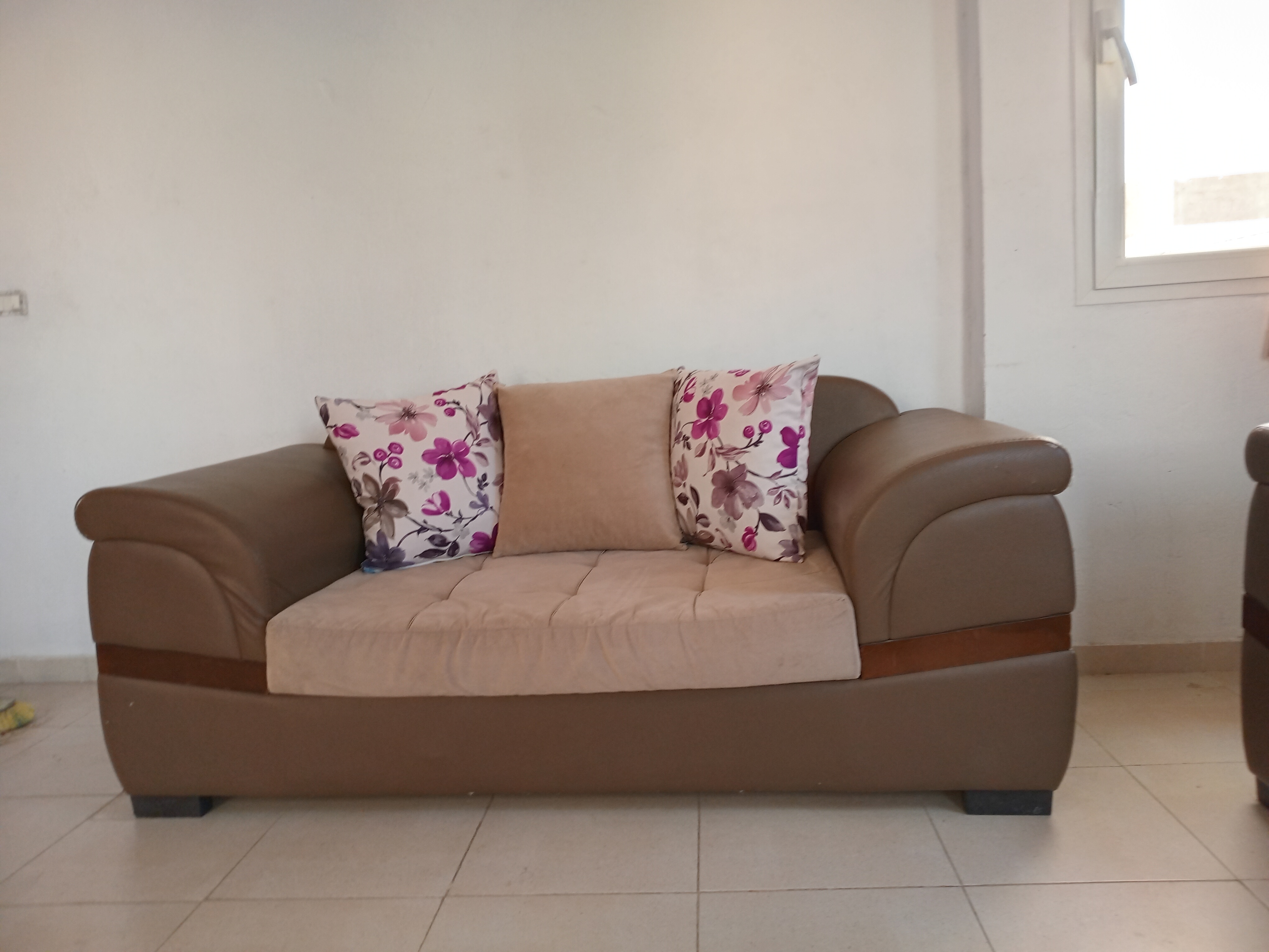 Ben Arous Ben Arous Salon - Salle  manger  Salons Salon de coin 9 places