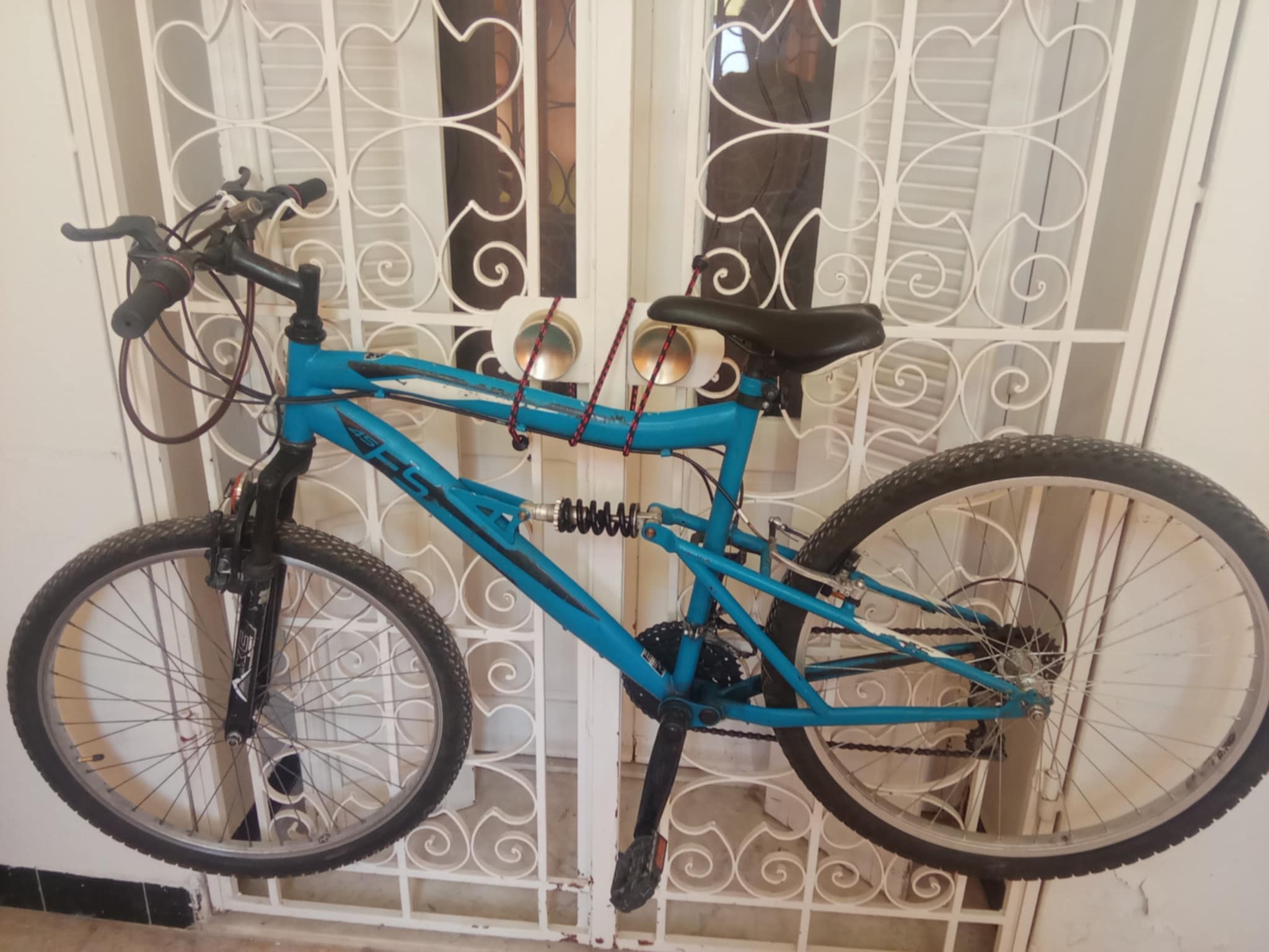 Ezzahra Cite 18 Janvier Autre Autre Velo  vtt mountain sries 45 fs