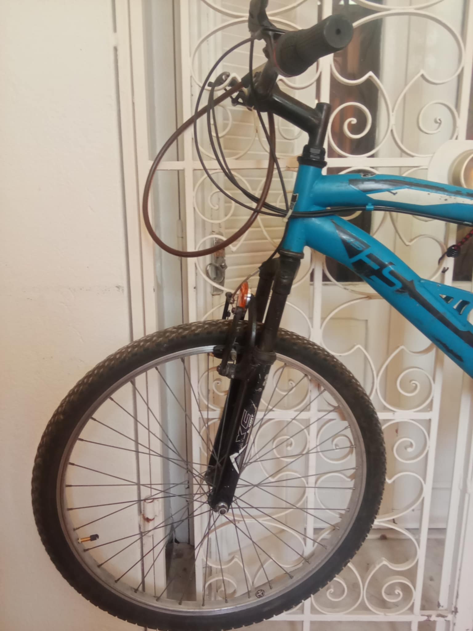 Ezzahra Cite 18 Janvier Autre Autre Velo  vtt mountain sries 45 fs
