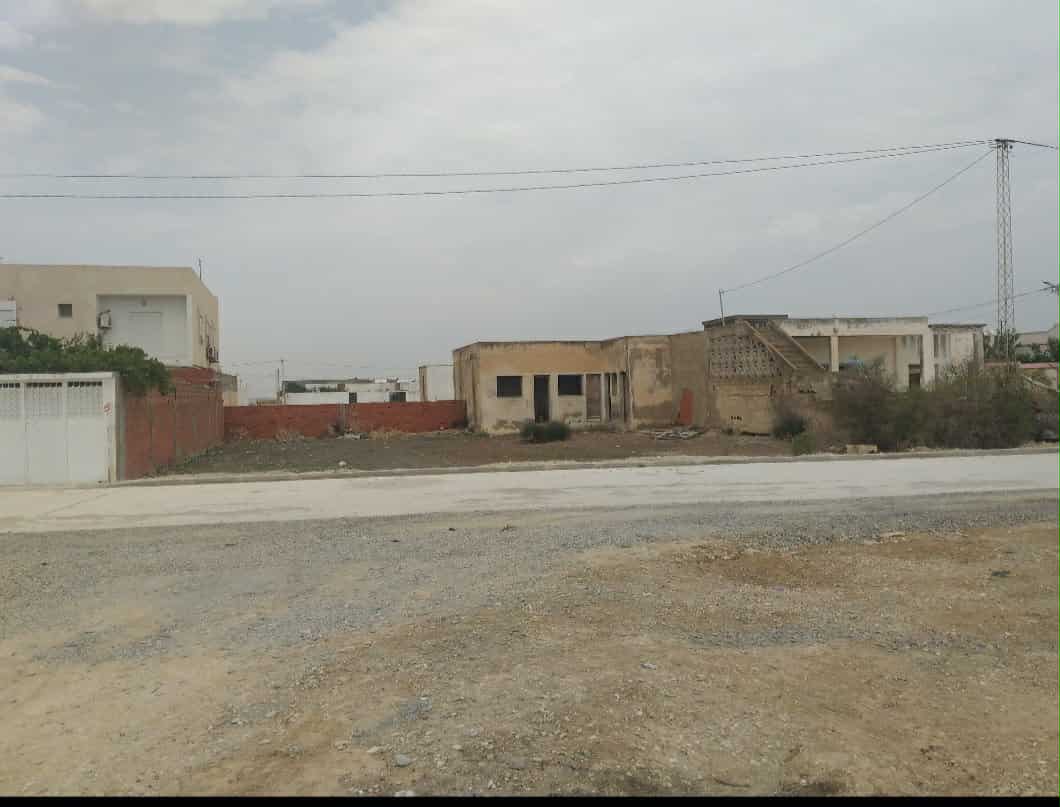 Kalaat Landlous Kalaat Landlous Terrain Terrain nu Terrain  batir  el hessian