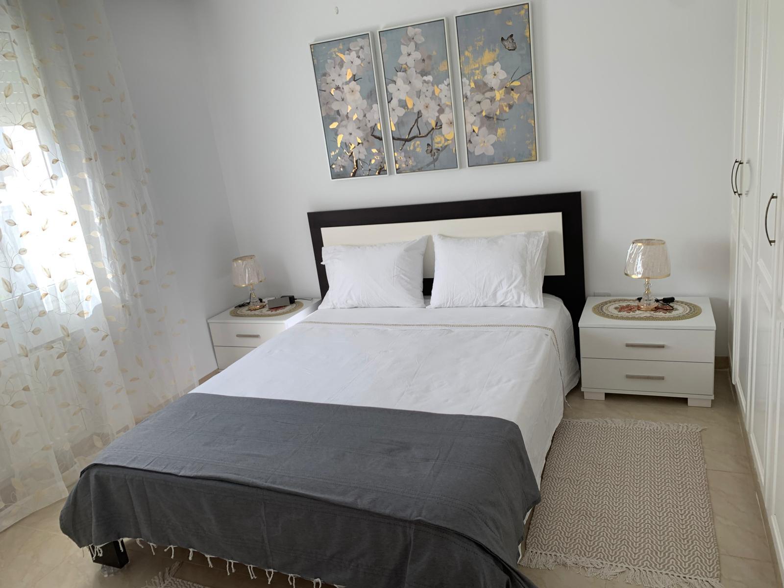 Ariana Ville El Menzah 6 Location Appart. 2 pices Tres beau etage villa