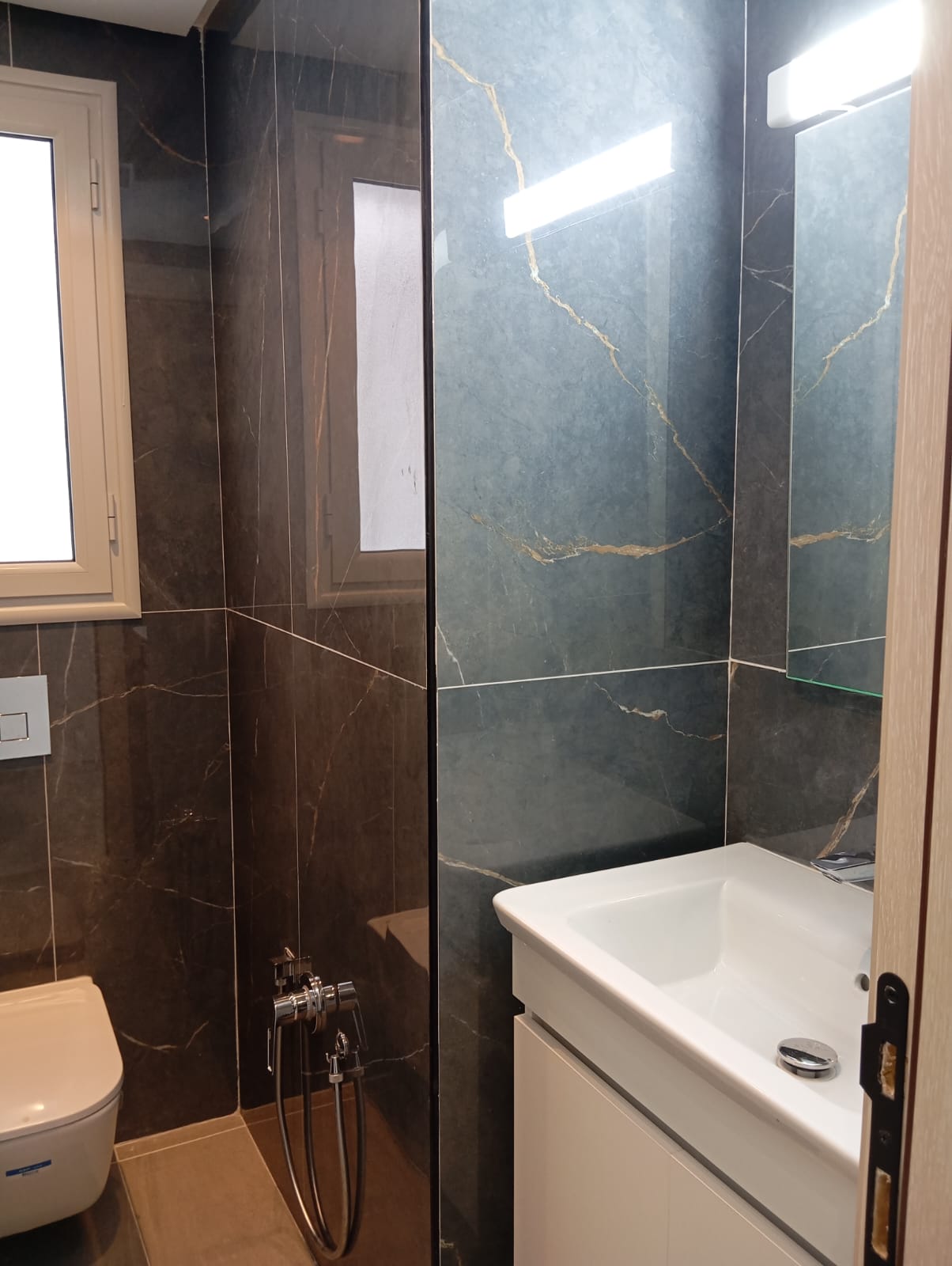 Ain Zaghouan Ain Zaghouan Location Appart. 2 pices Appartement  splus 1  ain zaghouen