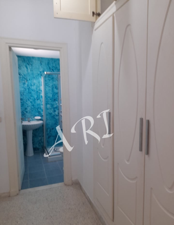 La Marsa El Aouina Vente Appart. 5 pices+ Appt s plus 4  cit el wahat