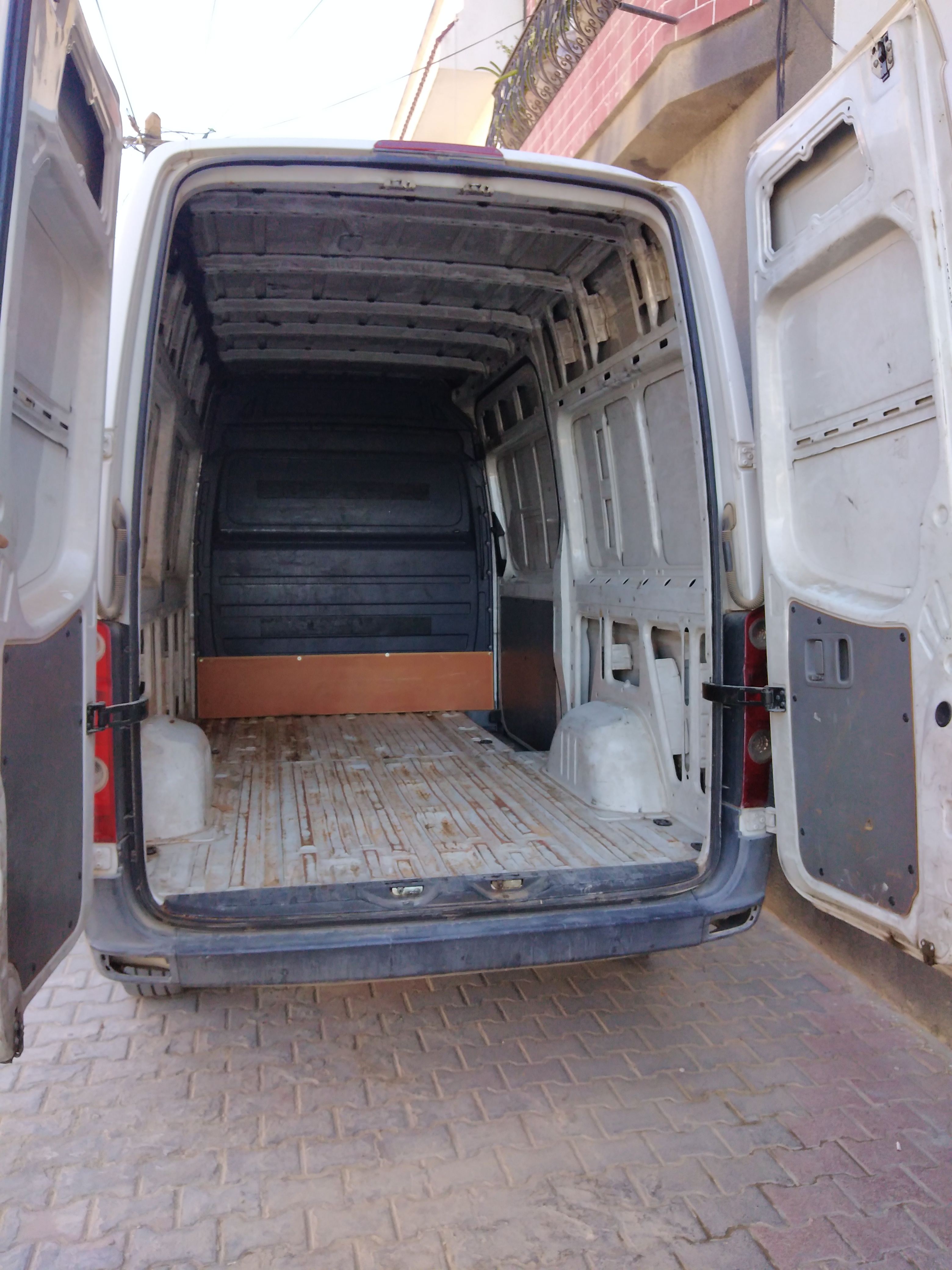 Kalaat Landlous Cite El Mourouj Volkswagen Crafter Pour coumercial
