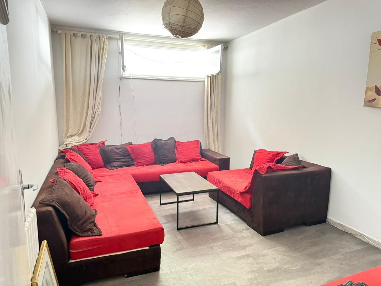 Ariana Ville El Menzah 7 Location Maisons Rez de jardin hall plus 2 meubl manzah 6 wb4284