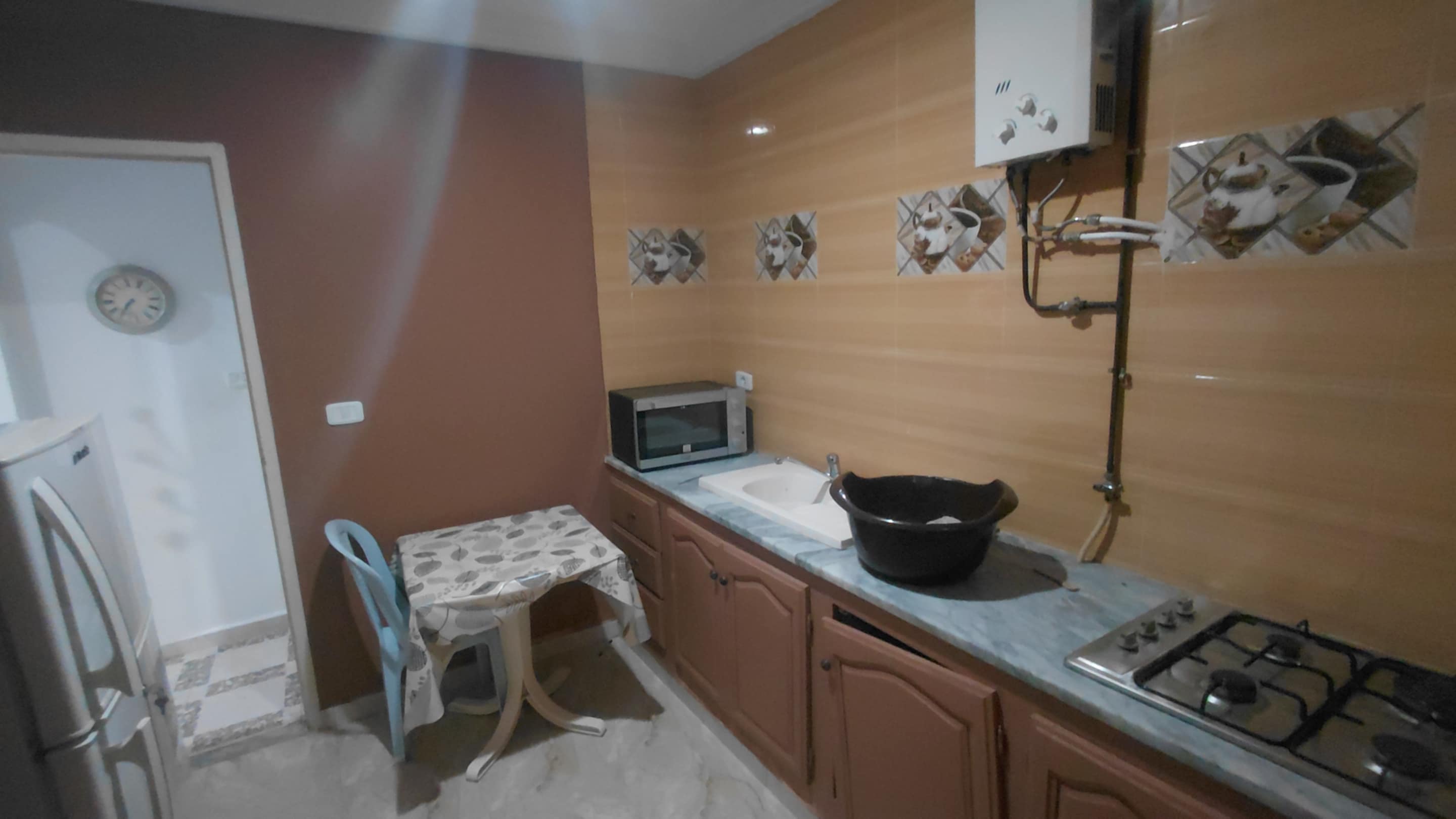 Ariana Ville El Menzah 5 Location Appart. 1 pice Studio s0 meubl aux uv4 wb4250