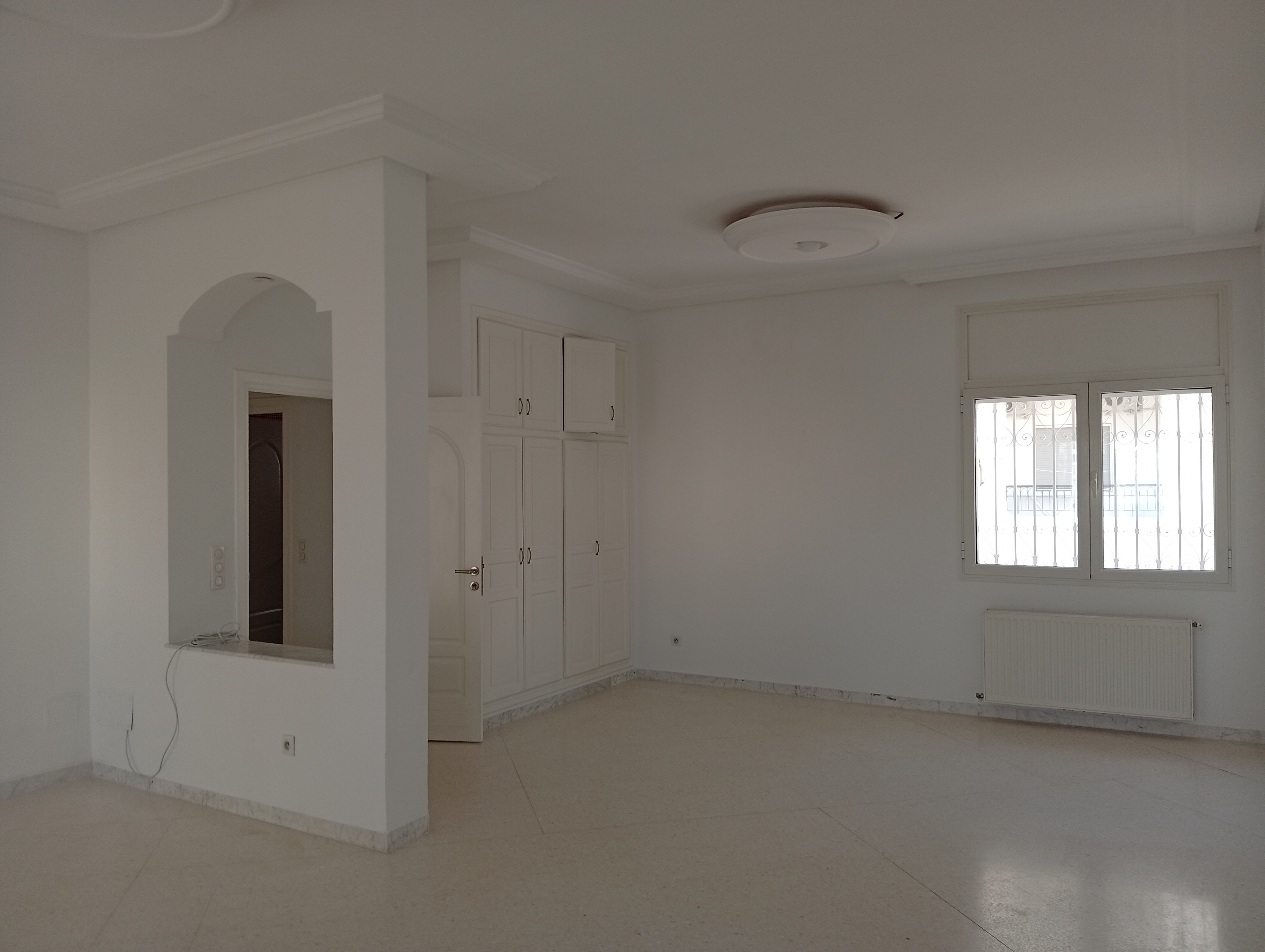 La Marsa El Aouina Location Appart. 5 pices+ Villa jumelle s4 laouina