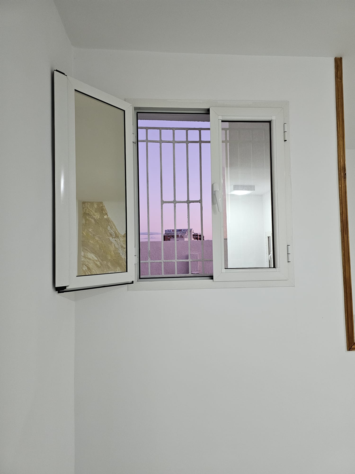 Ariana Ville El Menzah 8 Location Appart. 1 pice Studio neuf menzeh 8