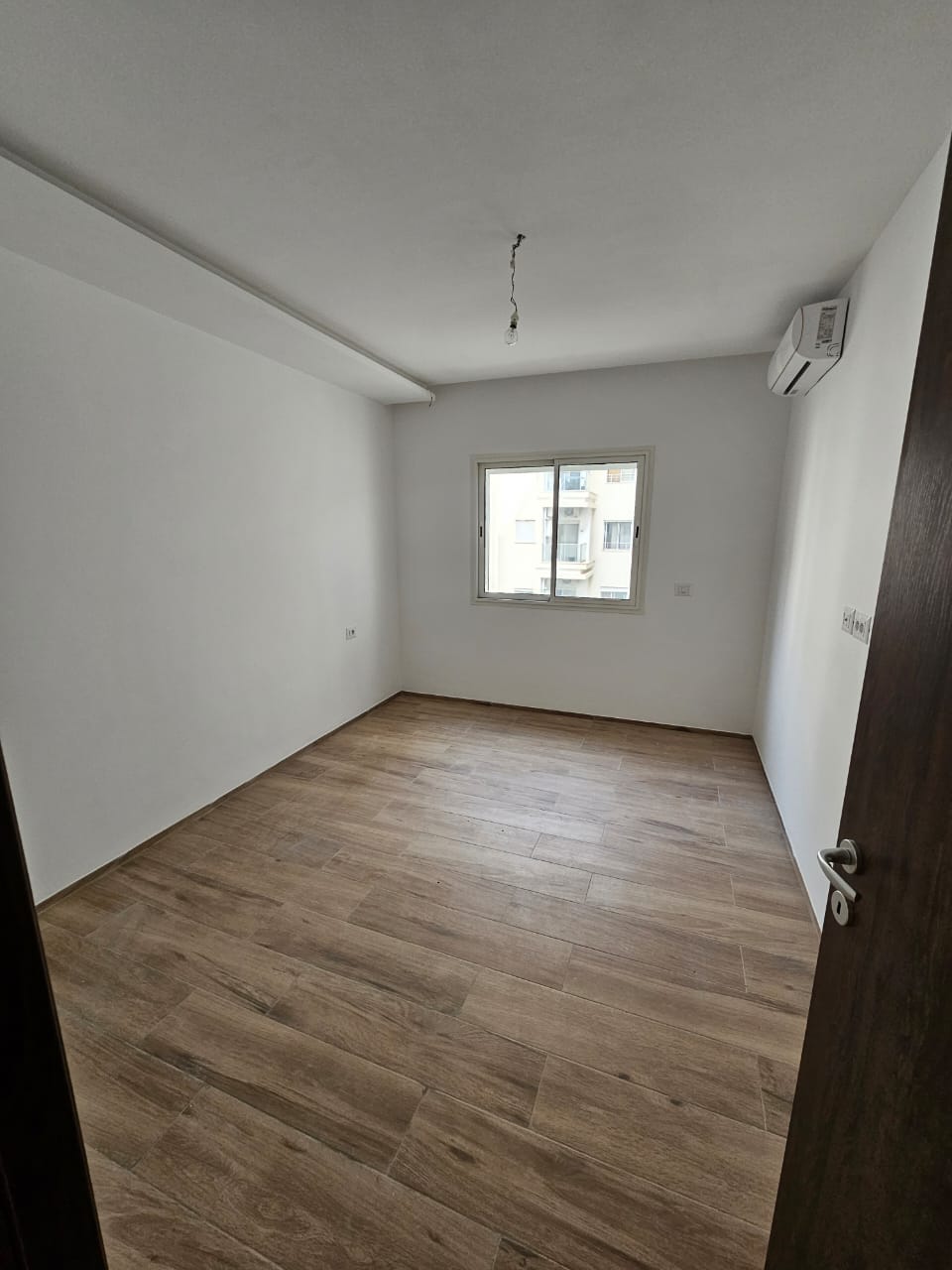 Ain Zaghouan Ain Zaghouan Vente Appart. 2 pices S plus un neuf avc place parking  l'aouina