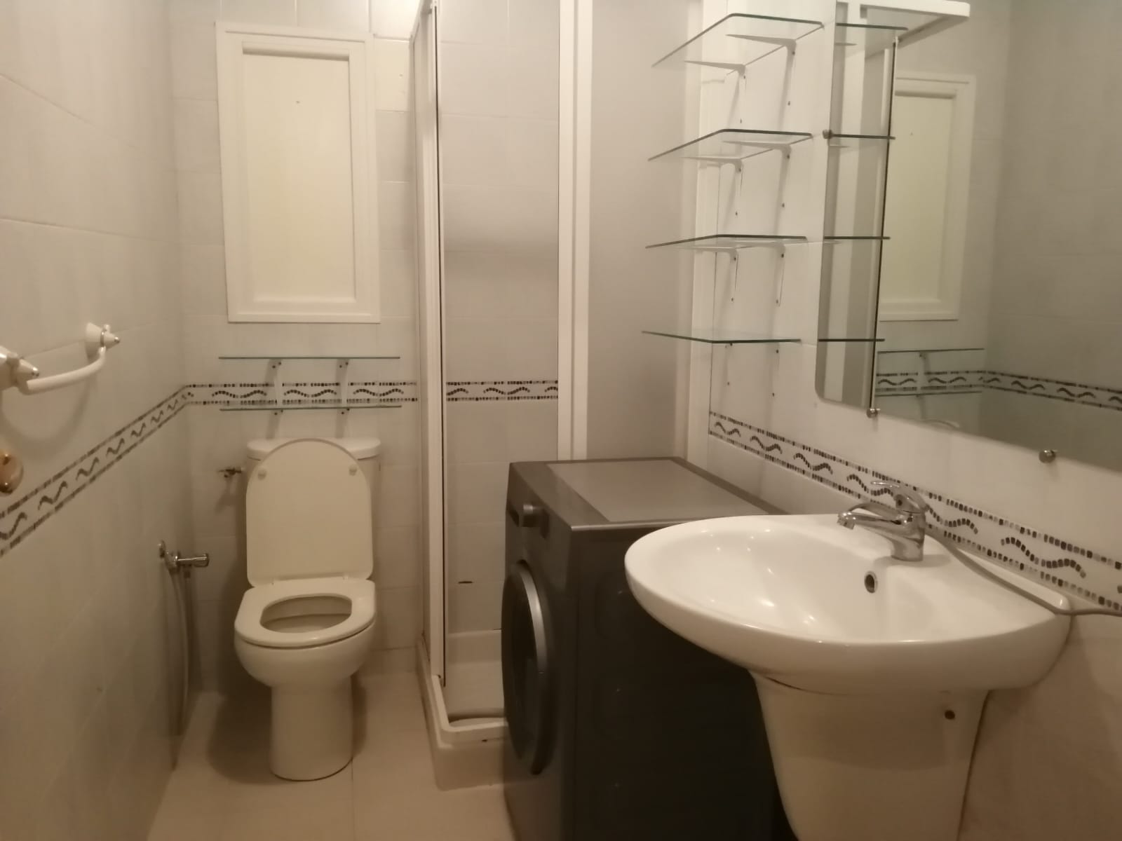 Ariana Ville Cite Ennasr 2 Location Appart. 2 pices Propritaire loue s 1 meubl avenue hedi nouira