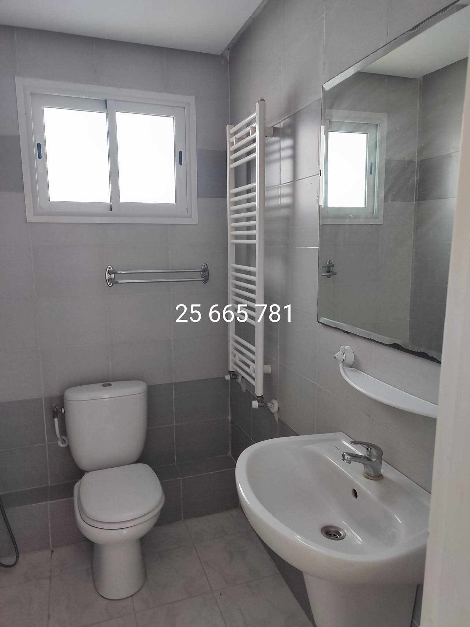 Mannouba La Mannouba Location Appart. 4 pices Appartement salon plus 3 chambres