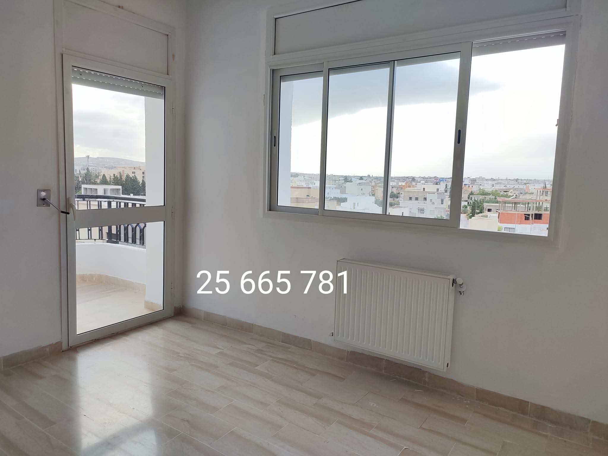 Mannouba La Mannouba Location Appart. 4 pices Appartement salon plus 3 chambres