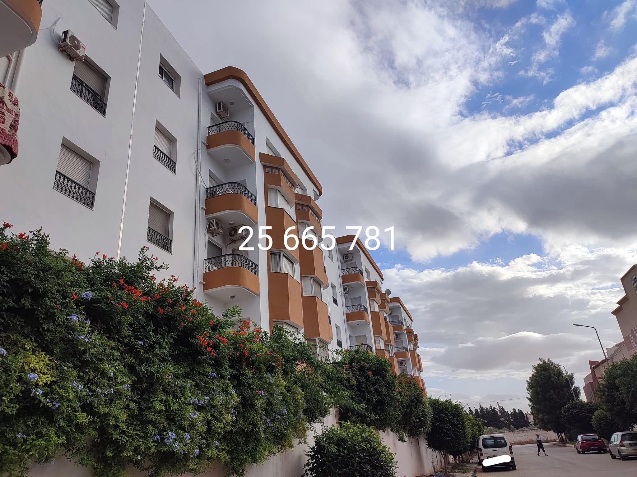 Mannouba La Mannouba Location Appart. 4 pices Appartement salon plus 3 chambres
