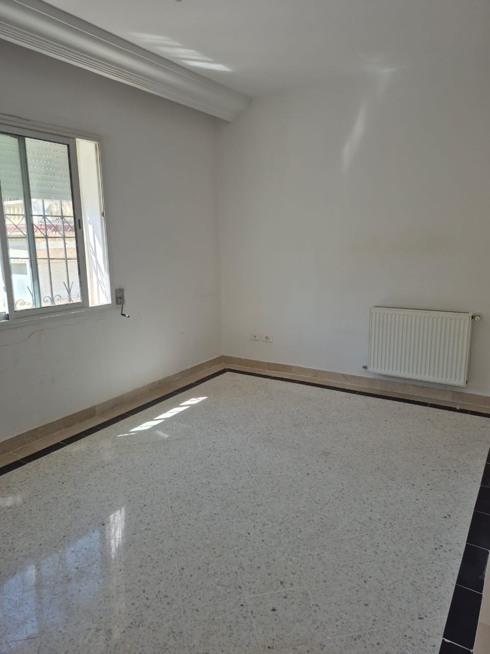 El Mourouj El Mourouj Location Appart. 3 pices Appartement pour bureau ou medecin