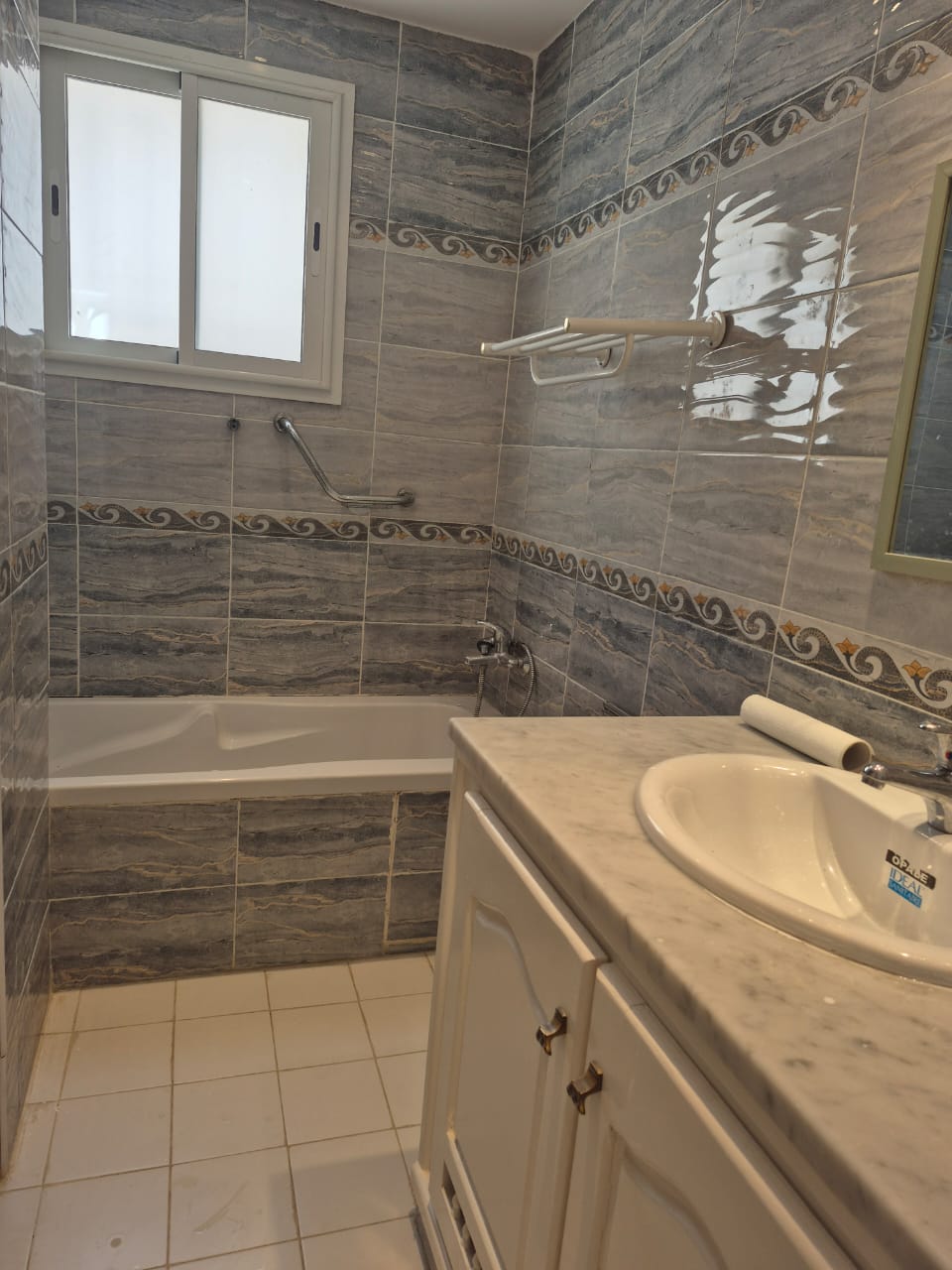 El Mourouj El Mourouj Location Appart. 3 pices Appartement pour bureau ou medecin
