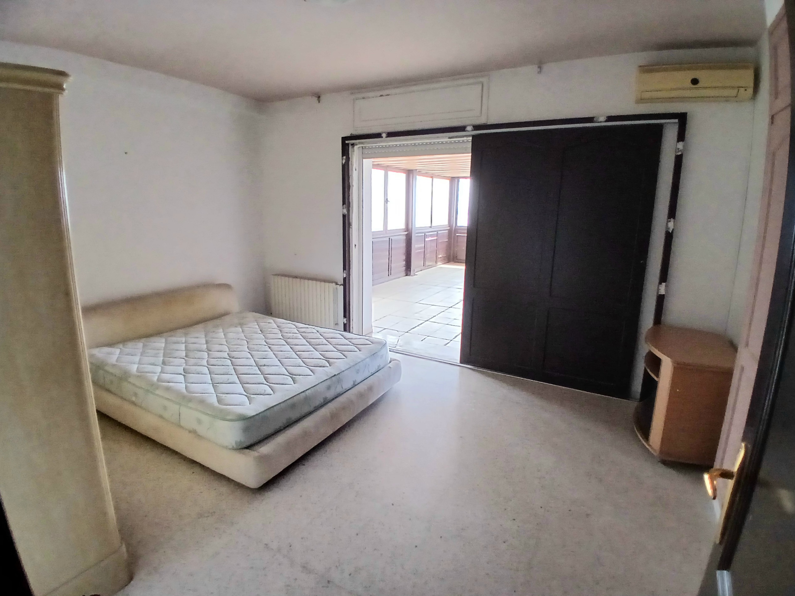 Ariana Ville Cite Ennasr 2 Location Appart. 1 pice S1 meubl avec parking sous sol longue dure