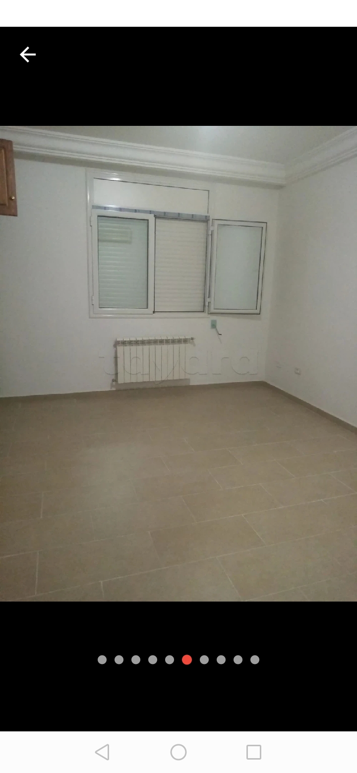 Carthage Carthage Location Appart. 3 pices Super rez chausse s2 avec terrasse  cit banque