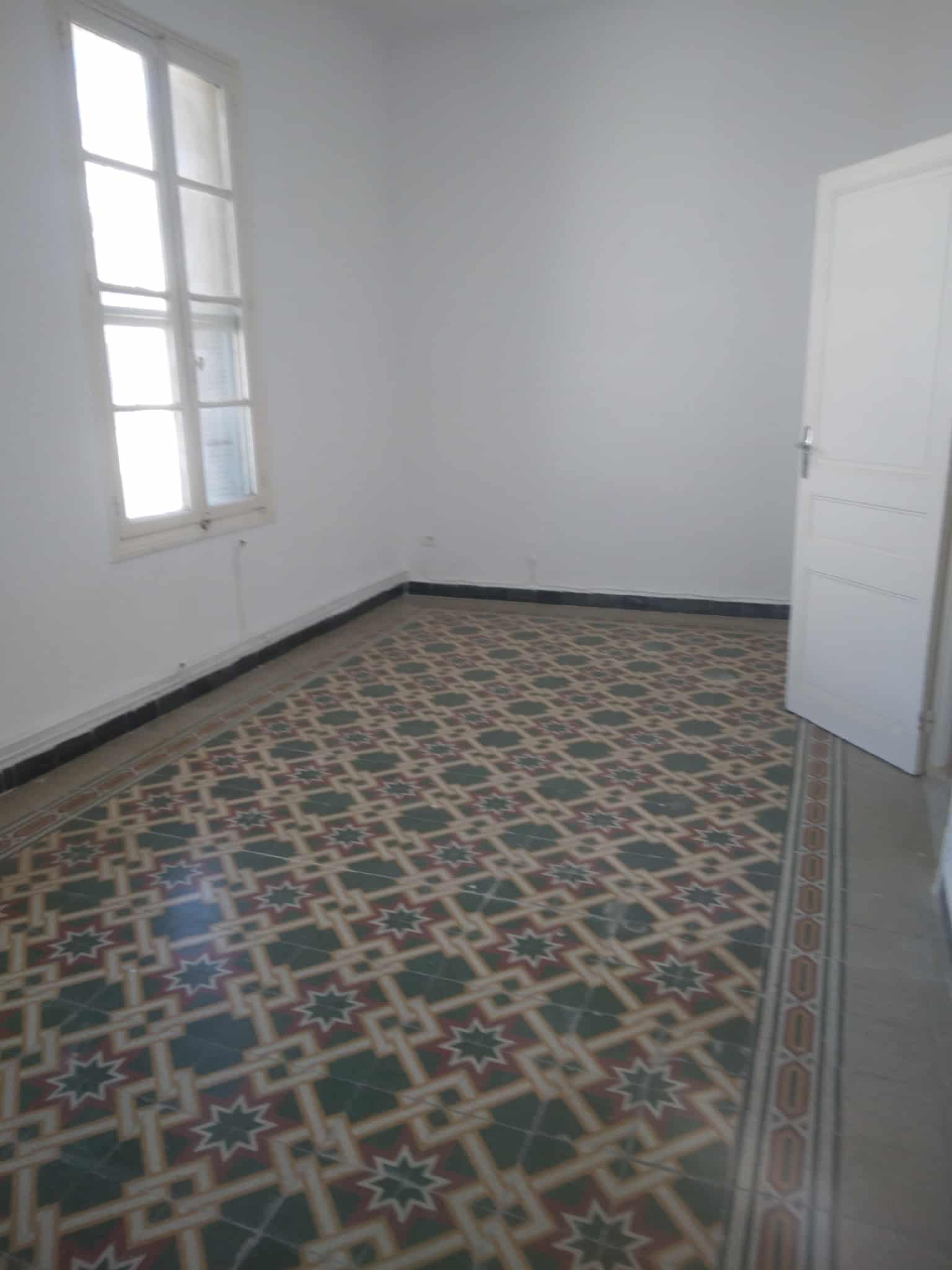 Bab Bhar Bab Bhar Location Appart. 2 pices Appt hall 3 trs propre prs rue de rome
