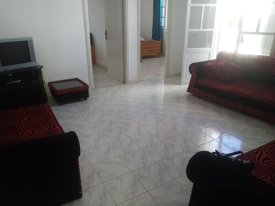 Mannouba Denden Location Appart. 3 pices S2 meuble tres propre pres station metro artisanat