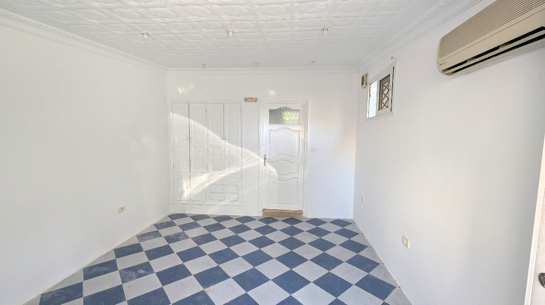 La Marsa Cite Essalama Location Maisons S0 au rez de chausse  l'aouina
