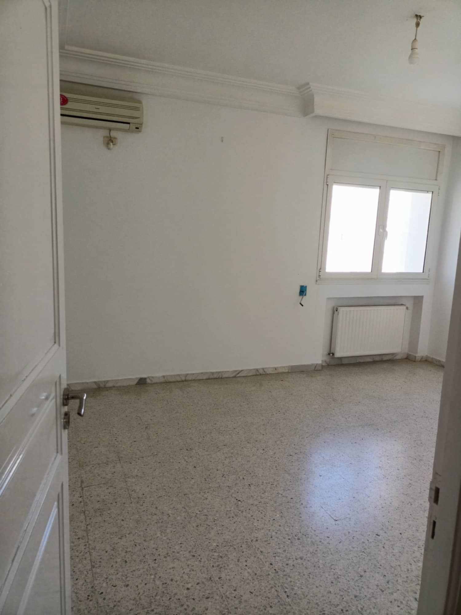 Cite El Khadra Zone urbaine nord Location Appart. 3 pices S2 zone urbaine nord