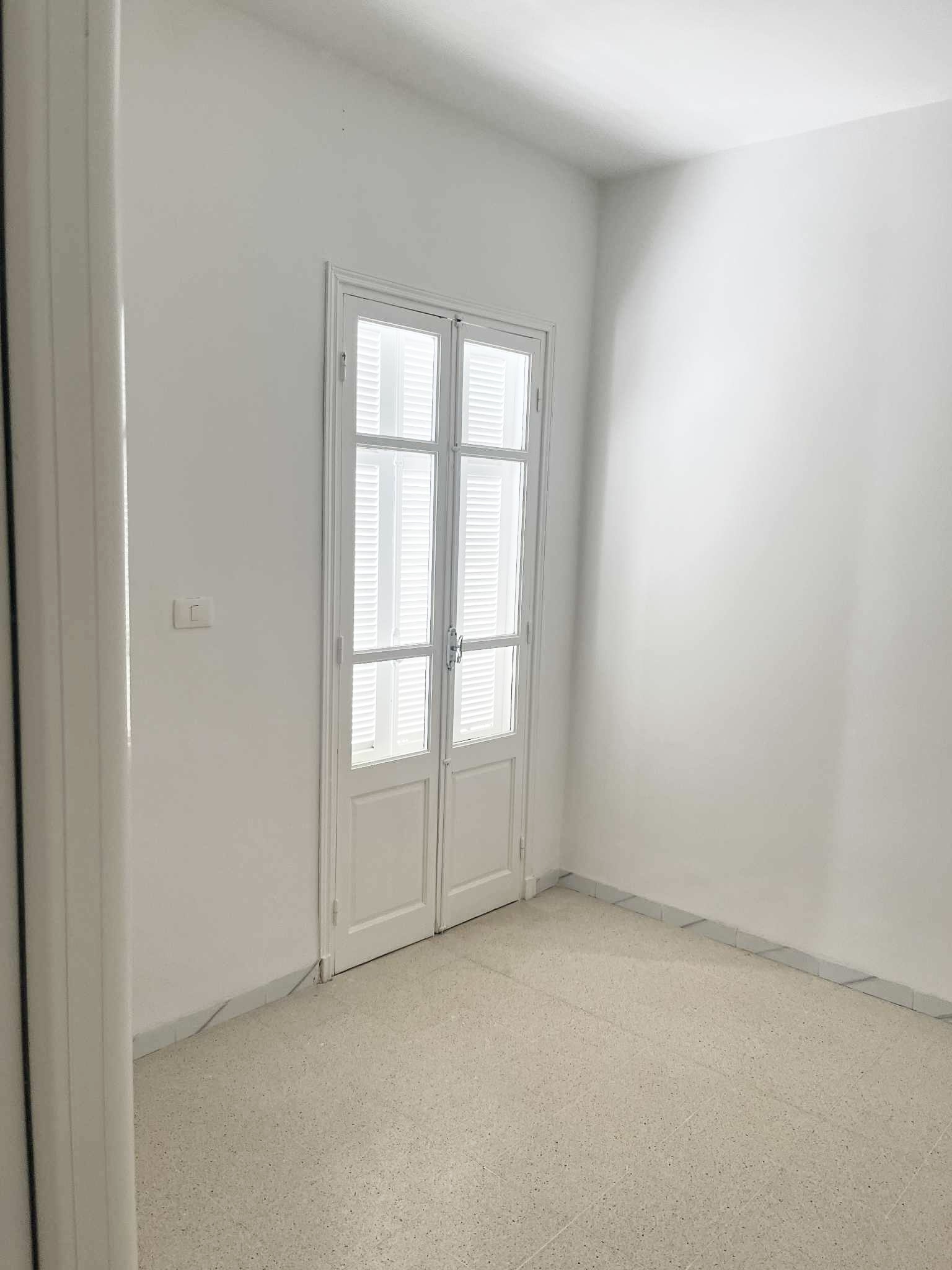 Raoued Ariana Essoughra Location Appart. 3 pices Appartement au 2eme etage a cite sahafa