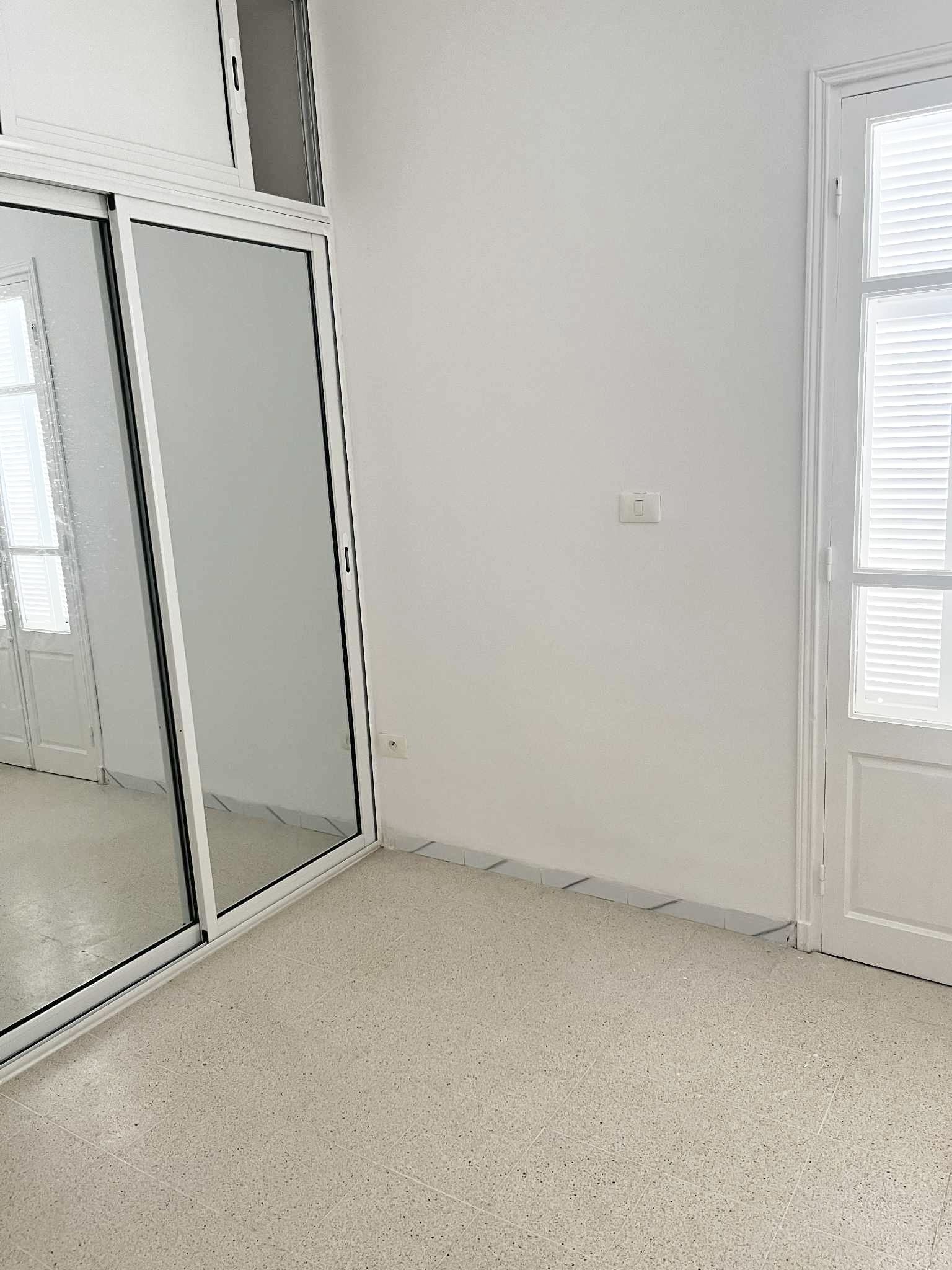 Raoued Ariana Essoughra Location Appart. 3 pices Appartement au 2eme etage a cite sahafa
