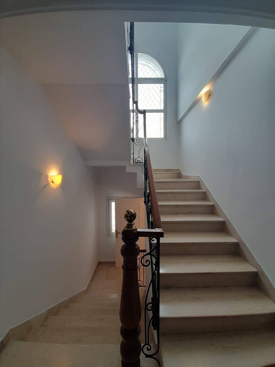 La Marsa Gammart Location Maisons Villa haut standing  gammarth suprieur