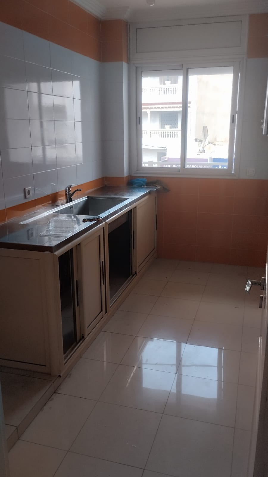 Msaken Msaken Location Appart. 3 pices Bureau de 3 pices pour socit