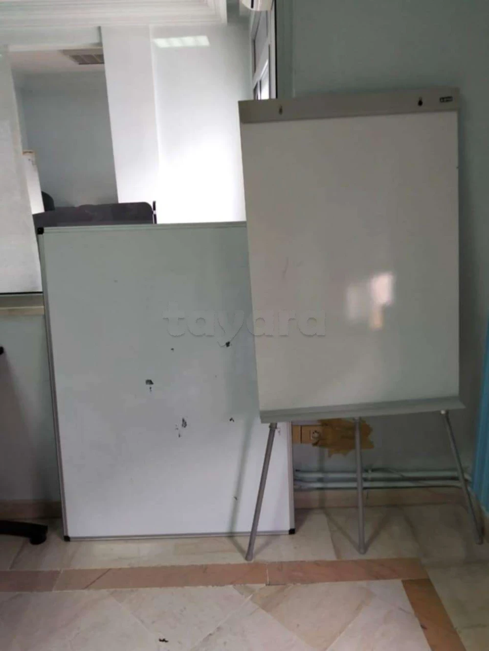 La Soukra Aeroport Tunis Carthage Meubles de bureau Bureaux - Tables Bureaux chaises et ordinateurs