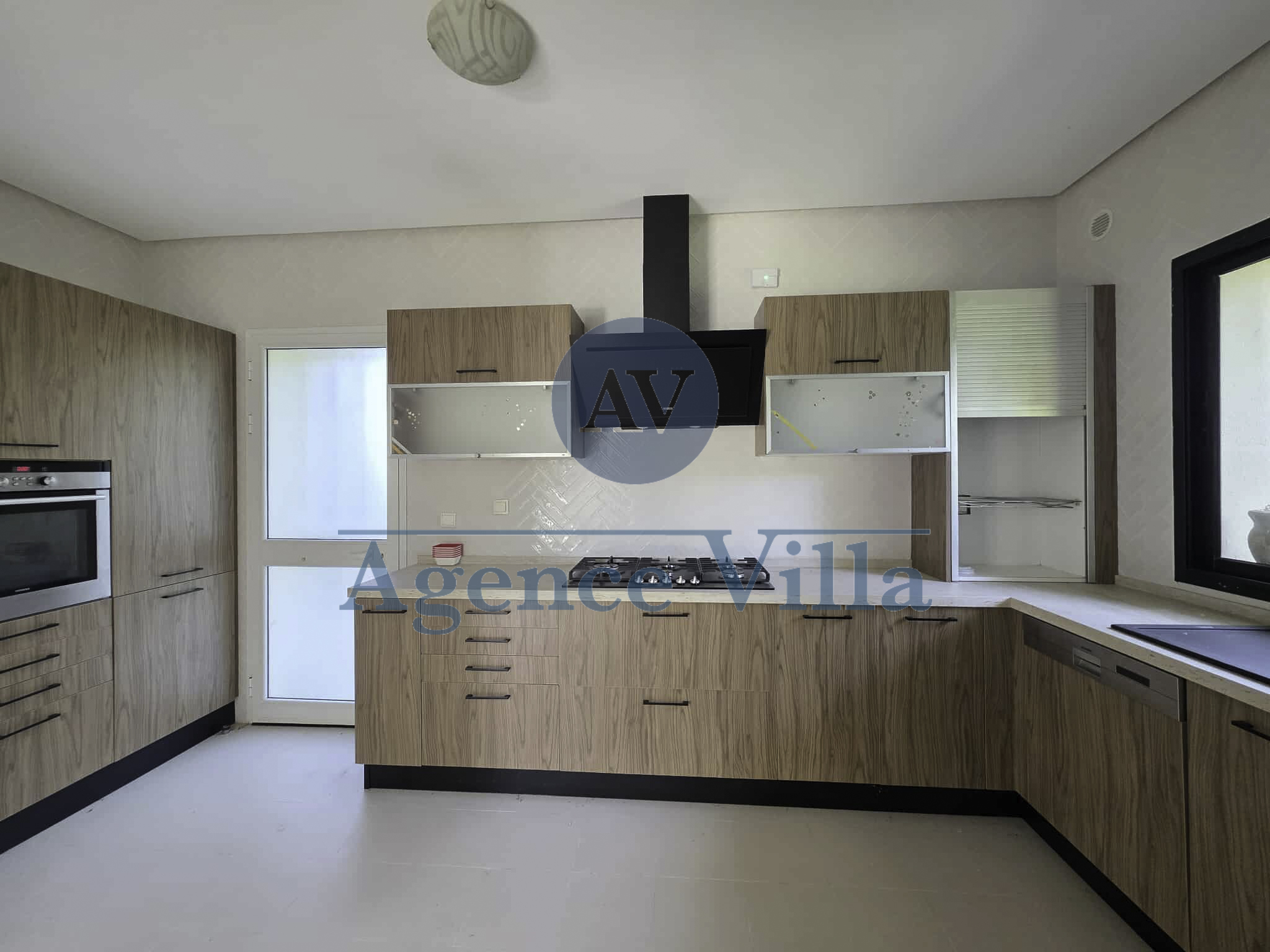 La Marsa Gammart Location Maisons Une villa s4  gammarth avec grand jardin