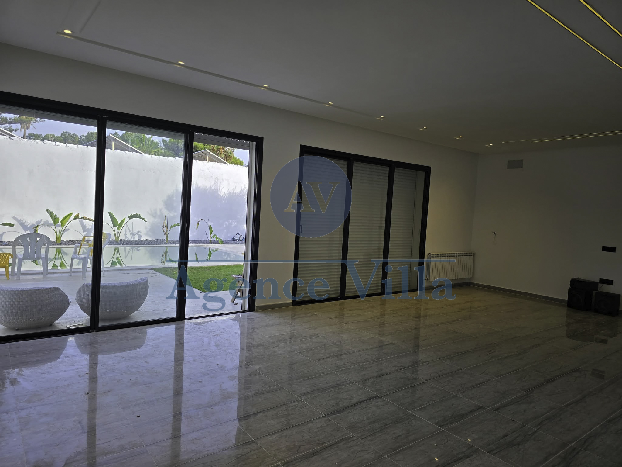 La Soukra La Soukra Location Maisons Une villa s4 avec piscine et jardin  la soukra