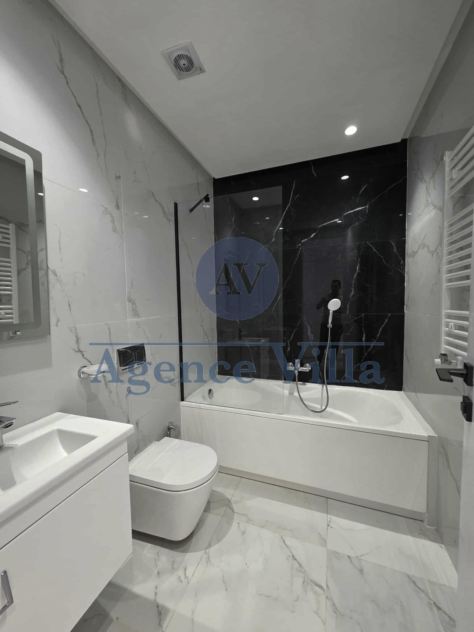 Ain Zaghouan Jardins de Carthage Location Appart. 4 pices Un appartement s3 neuf aux jardins de carthage
