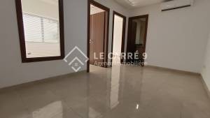 La Marsa Berge Du Lac Location Appart. 1 pice Un bureau h3 de 130m2 au lac2