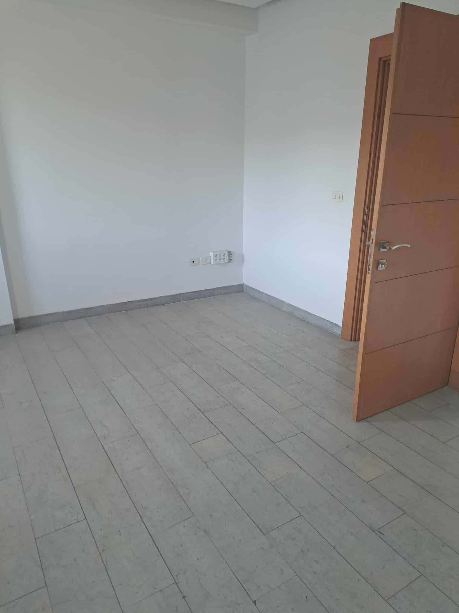 Ariana Ville Cite Ennasr 2 Location Autre Un s1 usage bureau  ennasr
