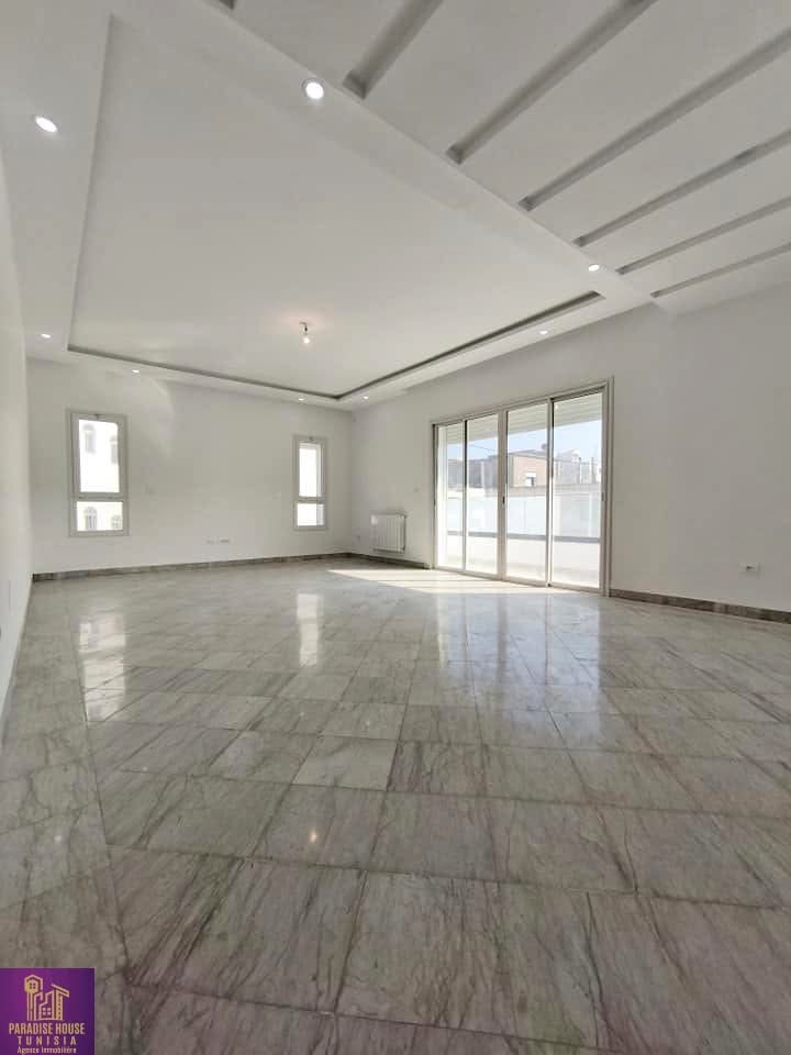 La Marsa Marsa Erriadh Location Appart. 4 pices Etage de villa s 3 la marsa neuf