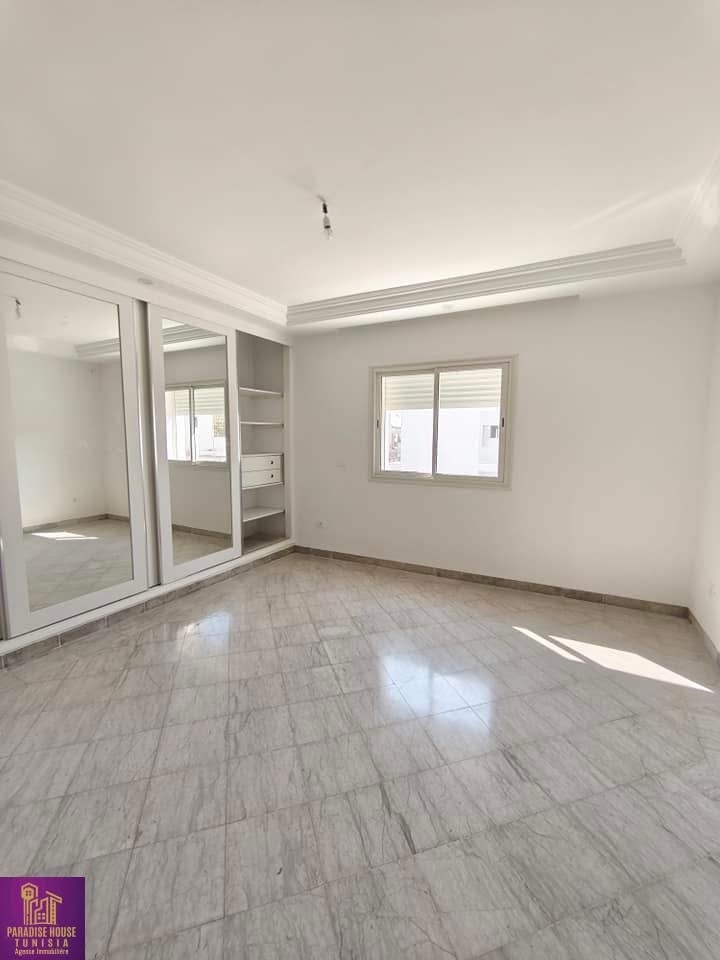 La Marsa Marsa Erriadh Location Appart. 4 pices Etage de villa s 3 la marsa neuf