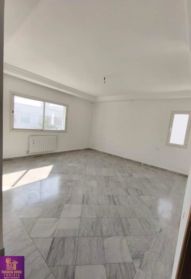 La Marsa Marsa Erriadh Location Appart. 4 pices Etage de villa s 3 la marsa neuf