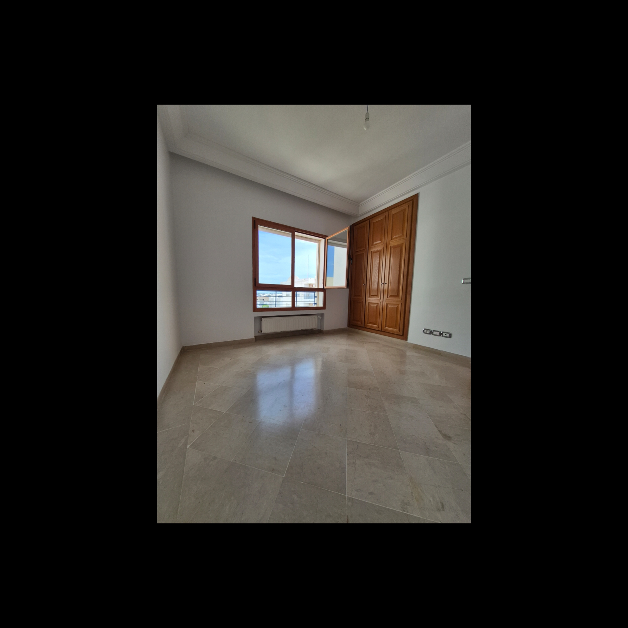Ain Zaghouan Jardins de Carthage Location Appart. 3 pices Pour famille s2 jardins de carthage