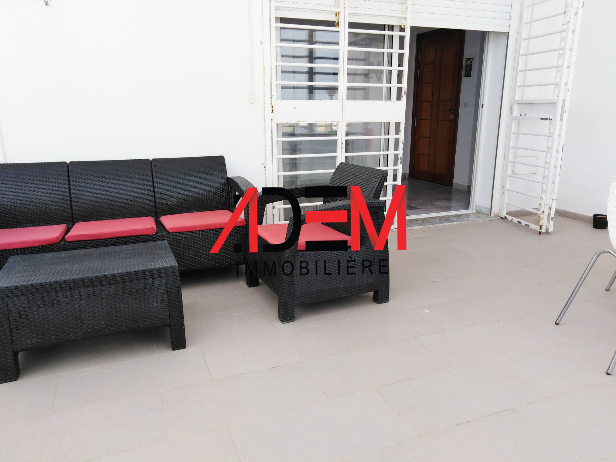 Akouda Chatt Meriem Location Appart. 4 pices Spacieux appartement vue mer