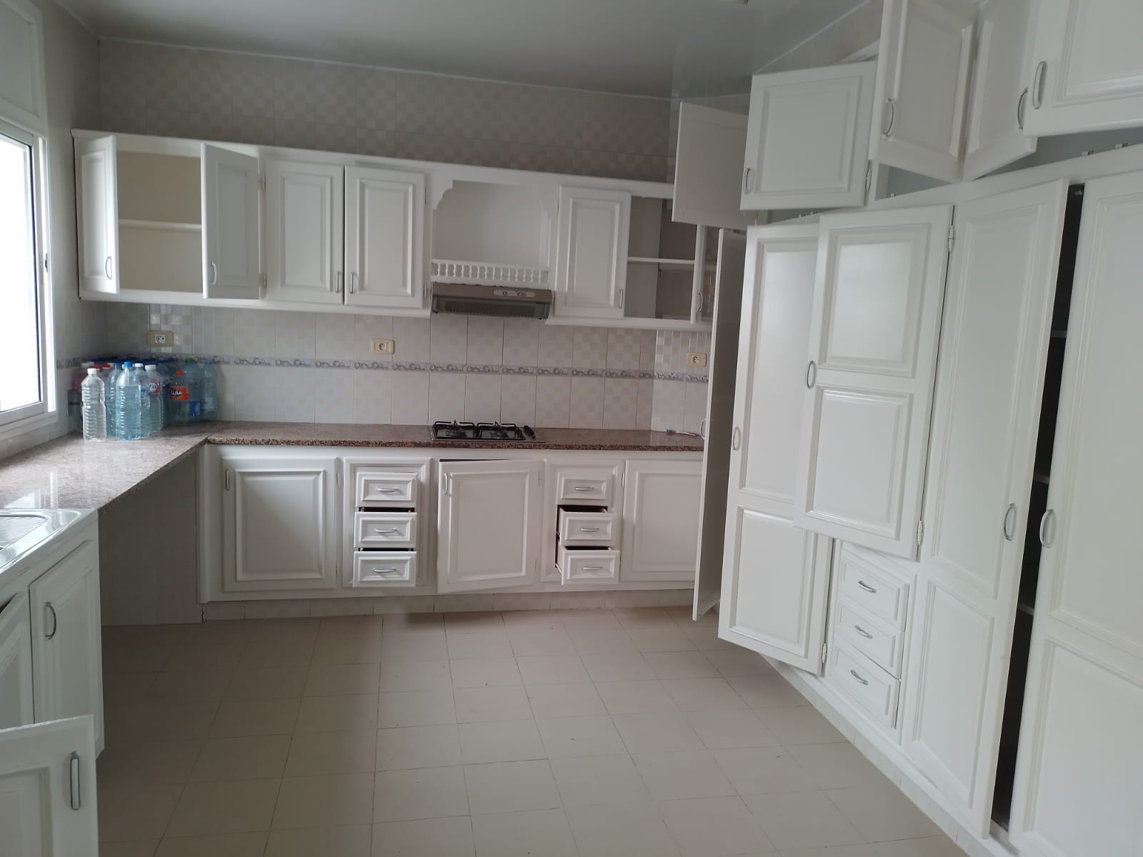 Ariana Ville Cite Ennasr 2 Location Maisons Etage de villa sur les hauteurs d'ennasr 2