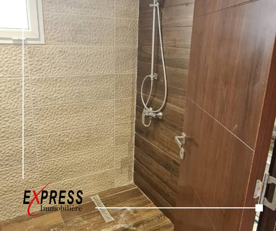 El Menzah&nbsp;El Manar 1&nbsp;Location&nbsp;Appart. 4 pi�ces&nbsp;Un appart rez de chauss� s3 retap�