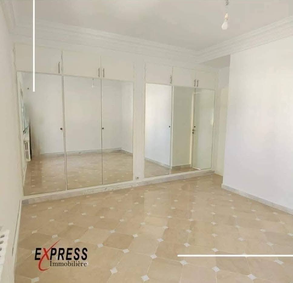 El Menzah&nbsp;El Menzah 9&nbsp;Location&nbsp;Appart. 5 pi�ces+&nbsp;Duplex s5 menzah 9a