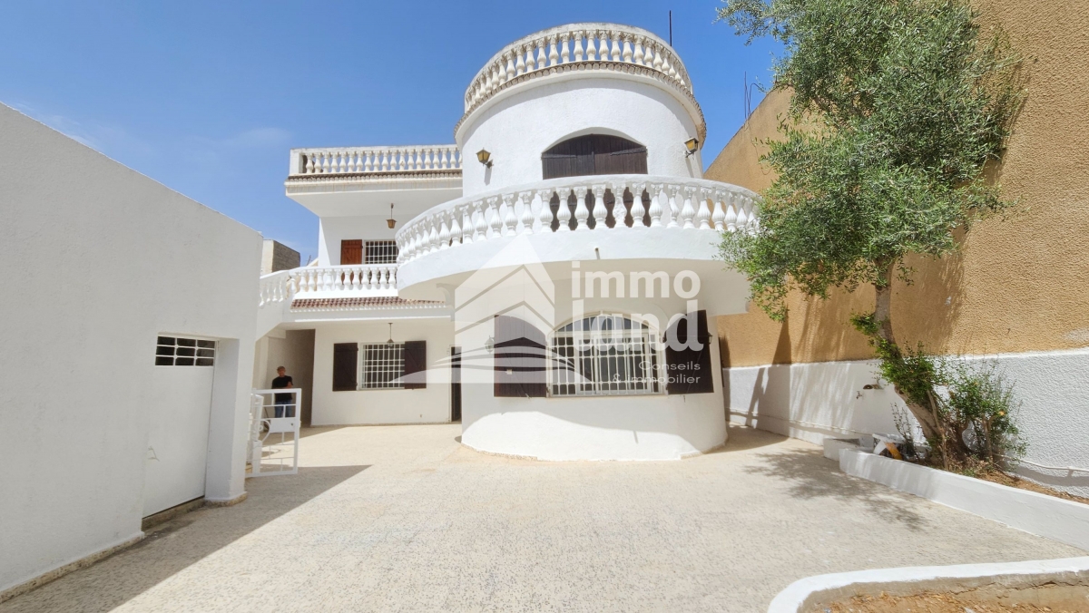 La Soukra Dar Fadhal Location Appart. 3 pices Rdc de villa s2  la soukra