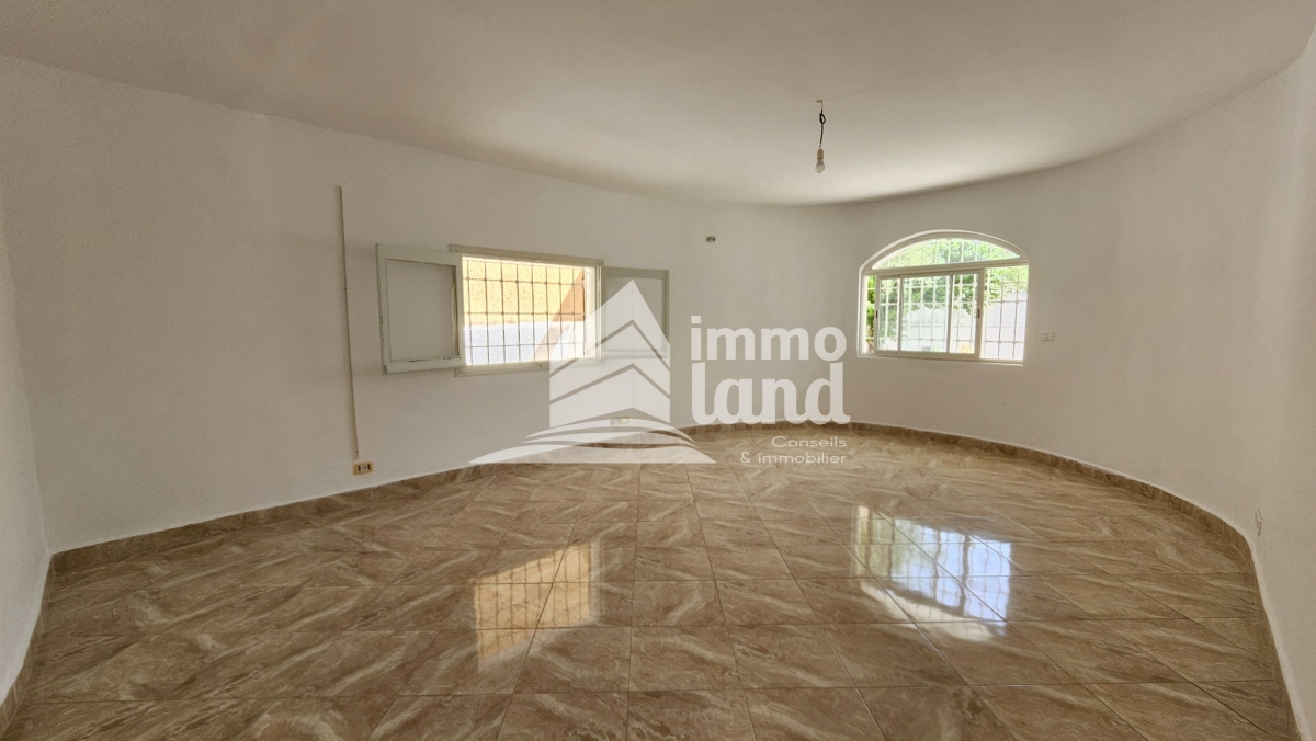 La Soukra Dar Fadhal Location Appart. 3 pices Rdc de villa s2  la soukra