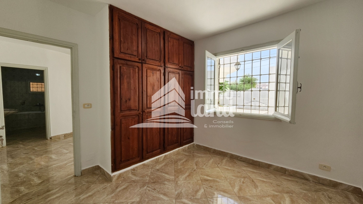 La Soukra Dar Fadhal Location Appart. 3 pices Rdc de villa s2  la soukra