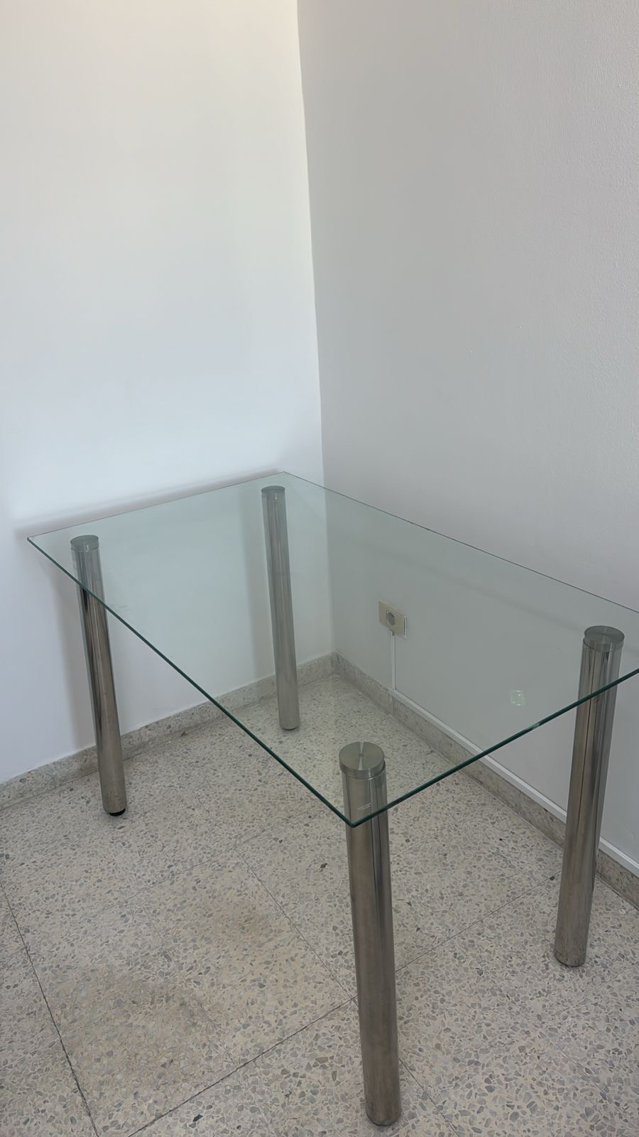 Ariana Ville Ariana Autres meubles Autres Table du bureau