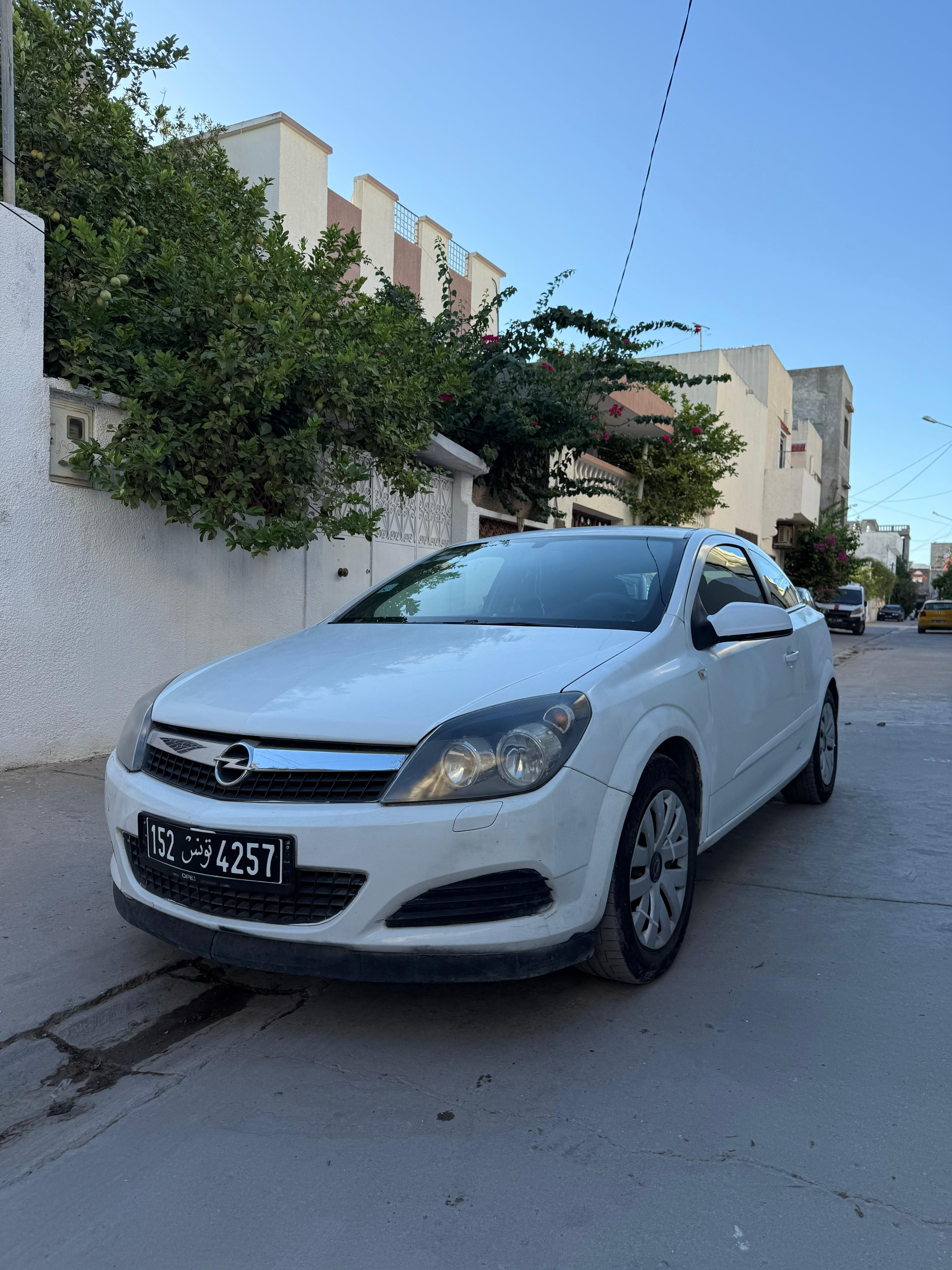 Ettadhamen Cite Ettadhamen Opel Astra Opel astra h3 gtc
