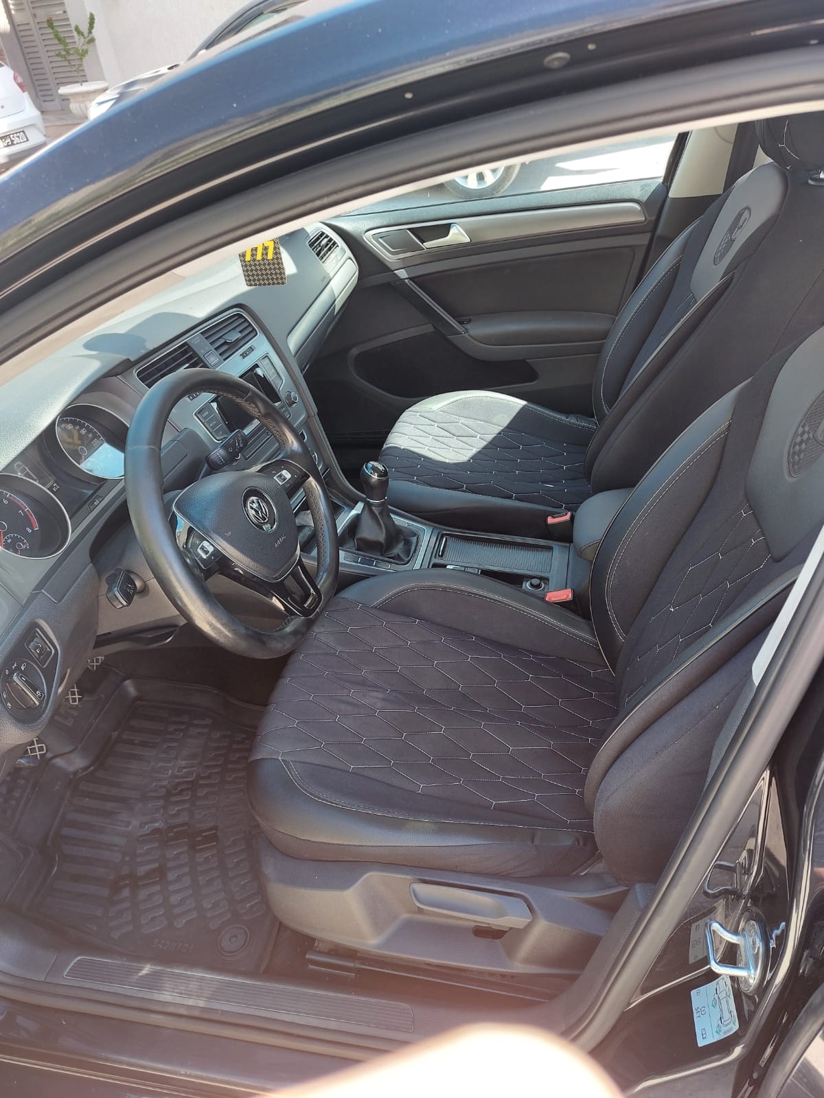La Soukra Chotrana 1 Volkswagen Golf 7 Golf7 mise en circulation mai 2013