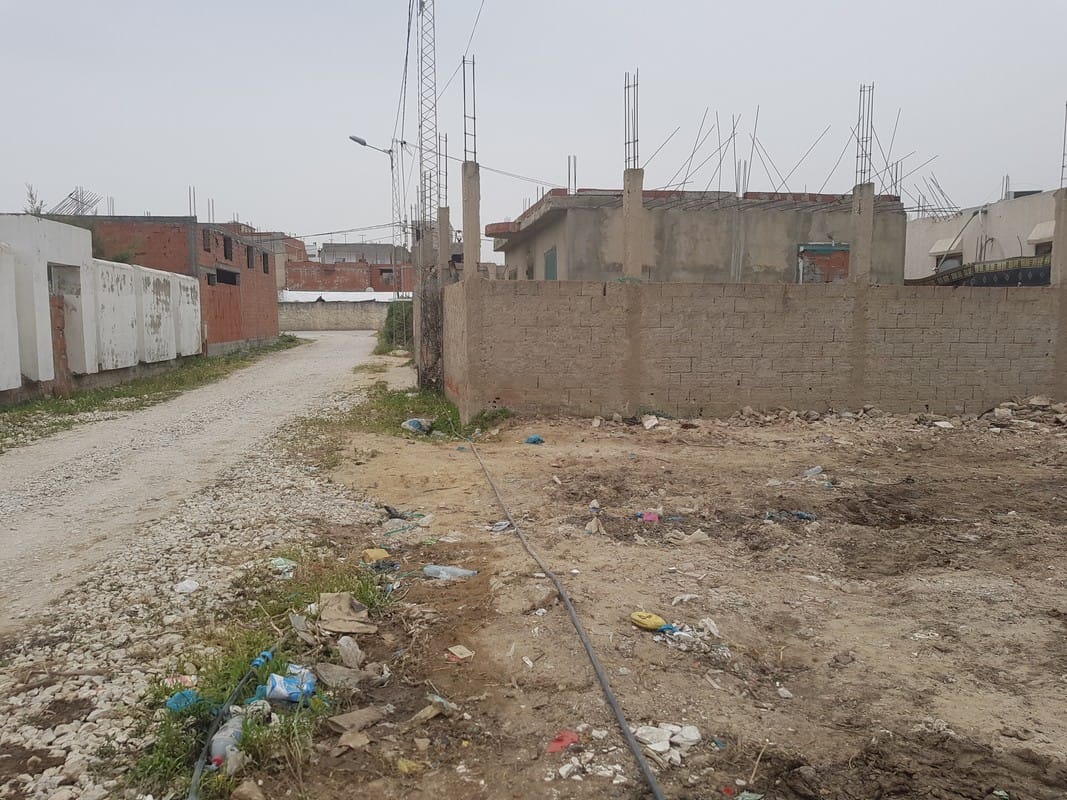 La Soukra Sidi Salah Terrain Terrain nu Terrain tf individuel